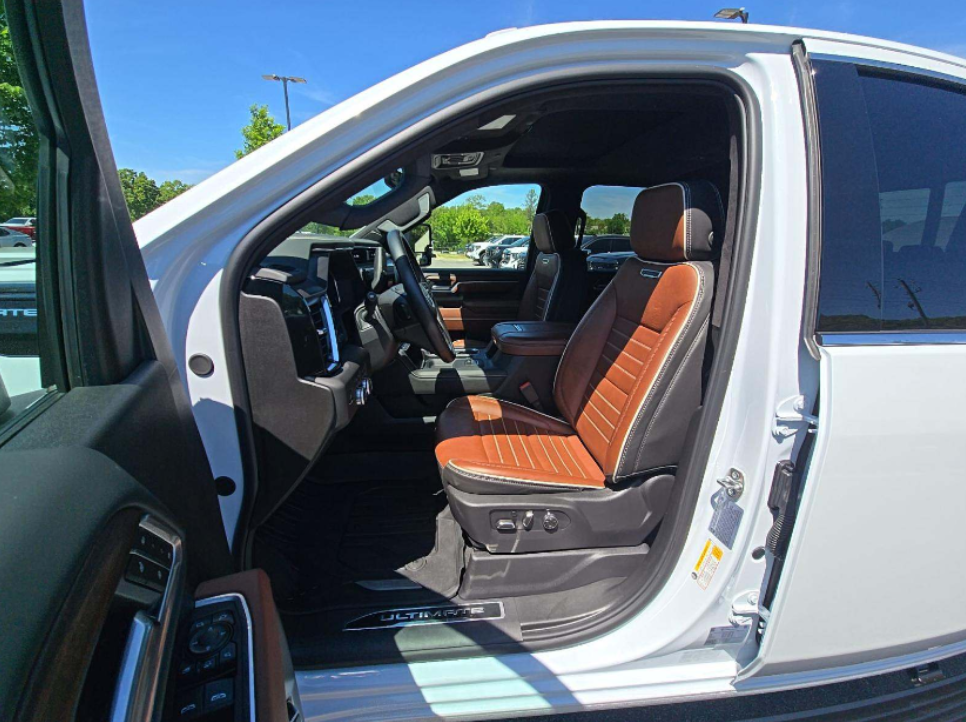 2026 GMC Sierra 2500HD Denali Ultimate photo 4
