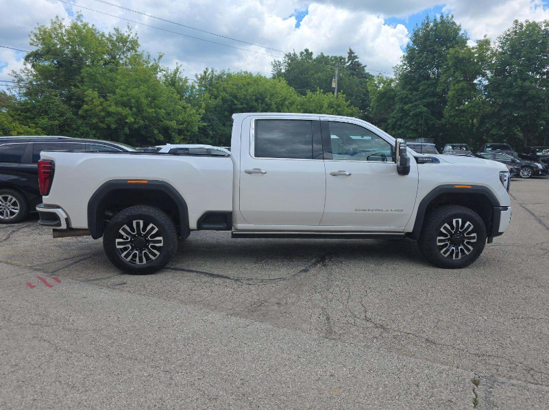 2024 GMC Sierra 2500HD Denali Ultimate photo 4