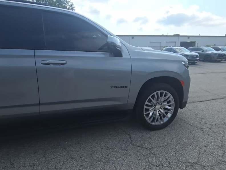 2024 Chevrolet Tahoe RST photo 3
