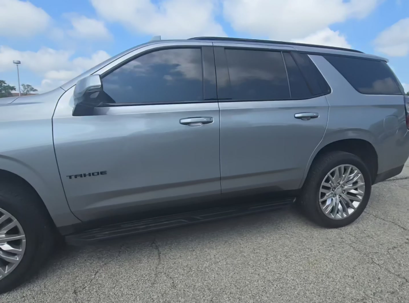2024 Chevrolet Tahoe RST photo 2