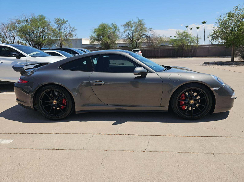 2014 Porsche 911 Carrera 4S photo 3
