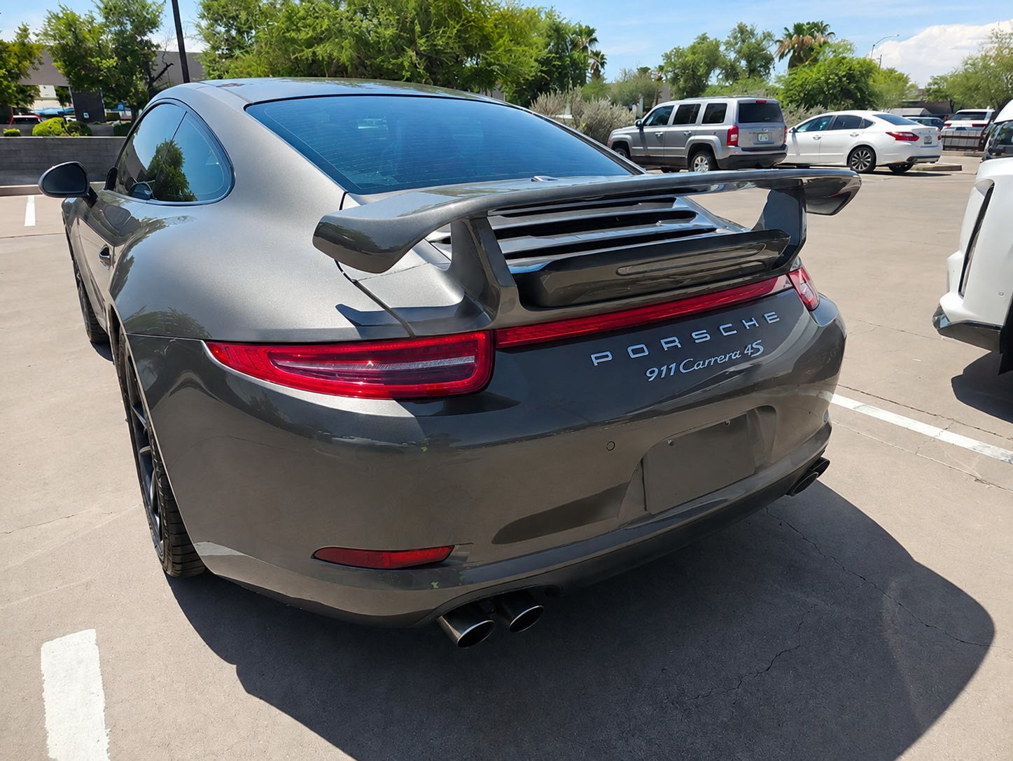 2014 Porsche 911 Carrera 4S photo 2