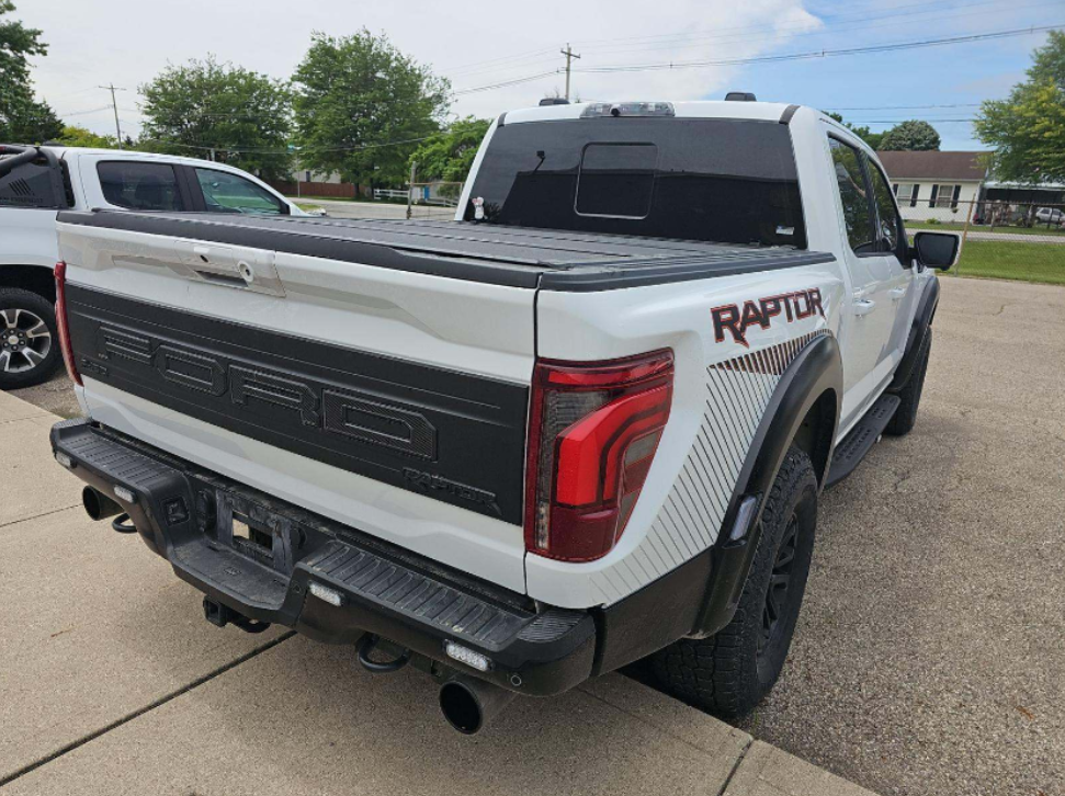 2025 Ford F-150 Raptor photo 3