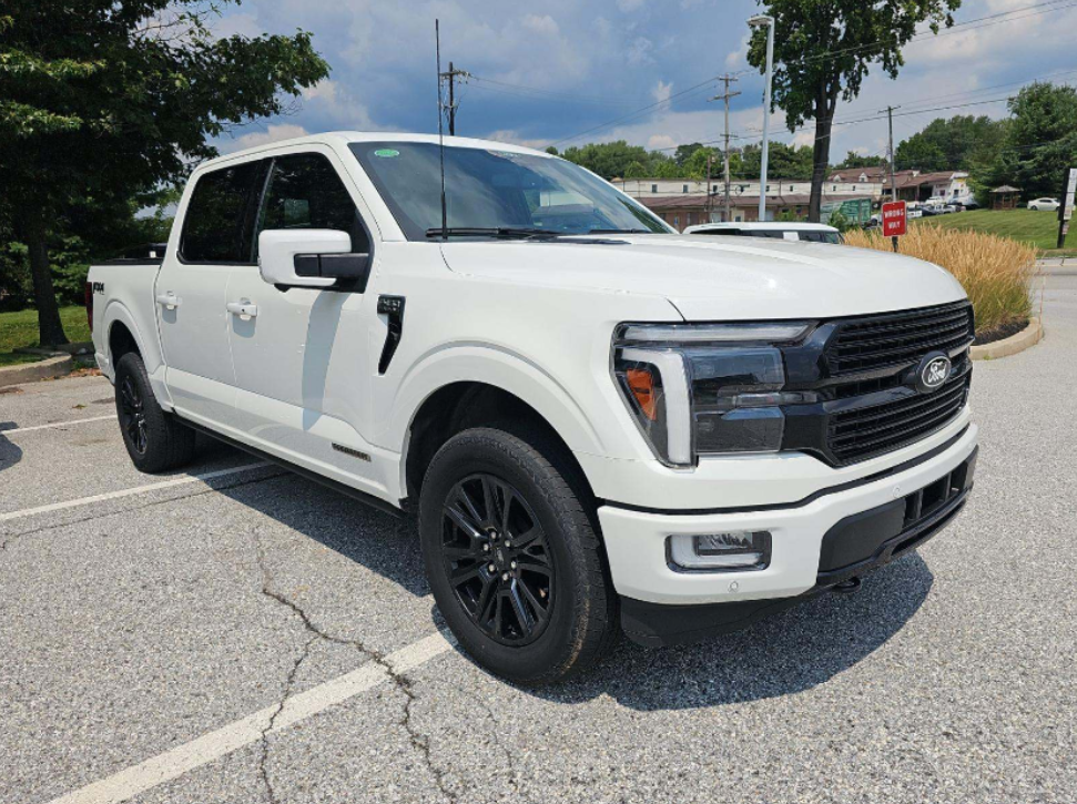 2025 F-150 F-150 Platinum